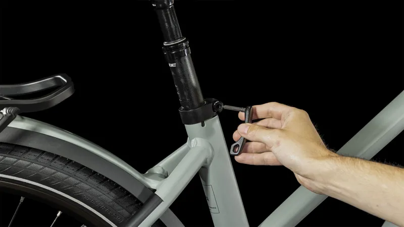 Cube Kathmandu Hybrid One 750 Trekking eBike in Swamp Grey-5